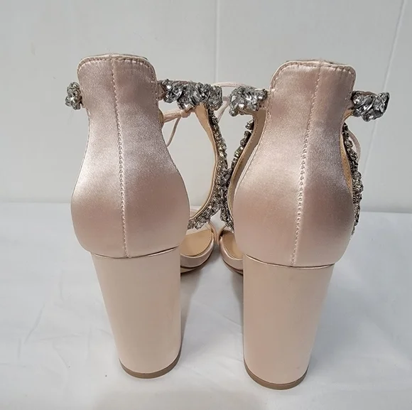 Jewel Badgley Mischka Thamar Crystal Strappy Block Heel Sandal Women's Size 6.5 - Picture 10 of 10